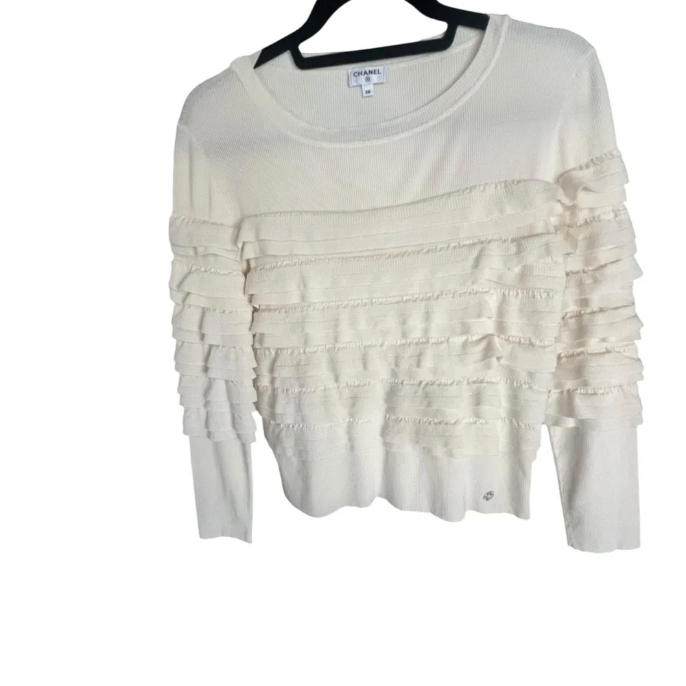 Chanel Sweater Soft Wool Womens 38 (6) Cream Ruffle Tiered Logo Pullover France